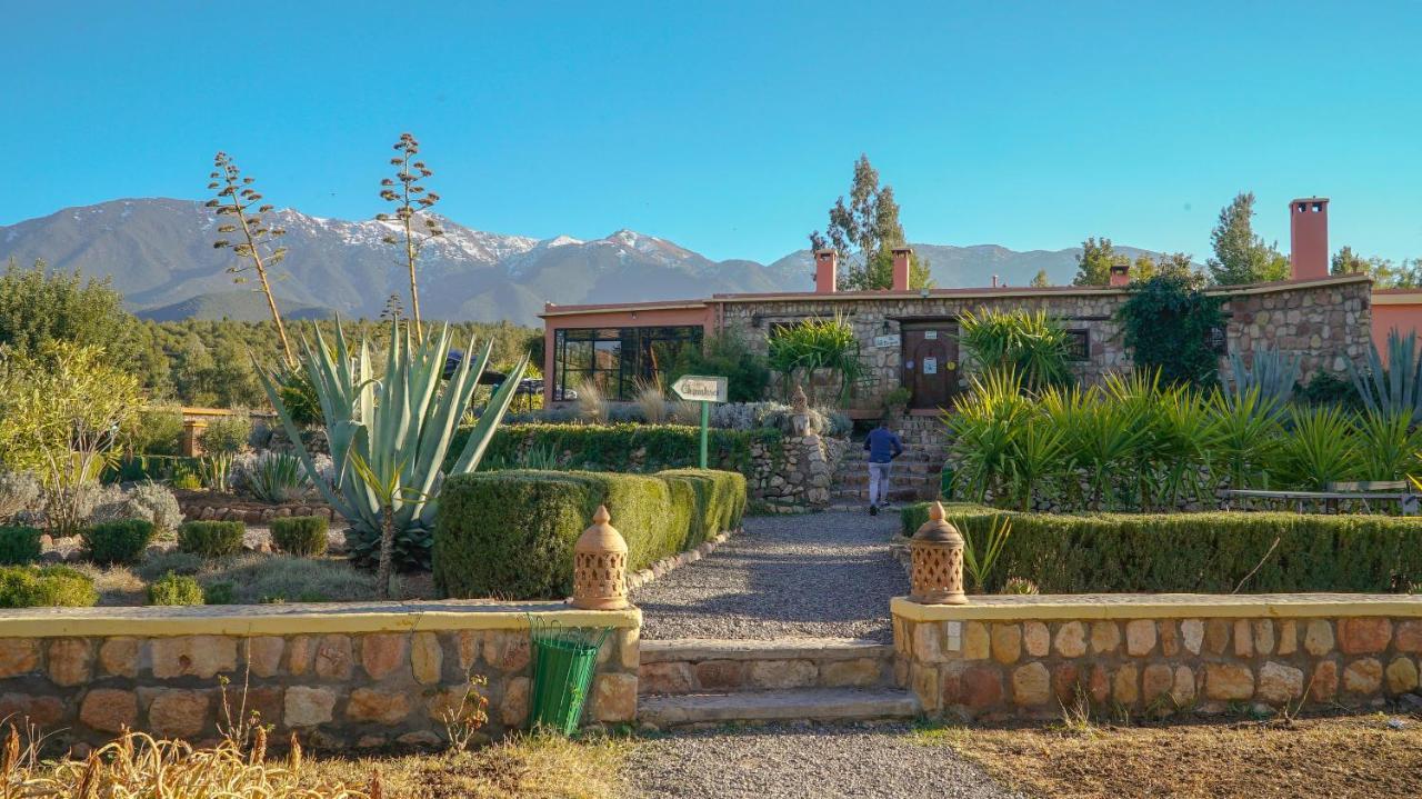 La Bergerie Auberge & Restaurant ウリガン エクステリア 写真
