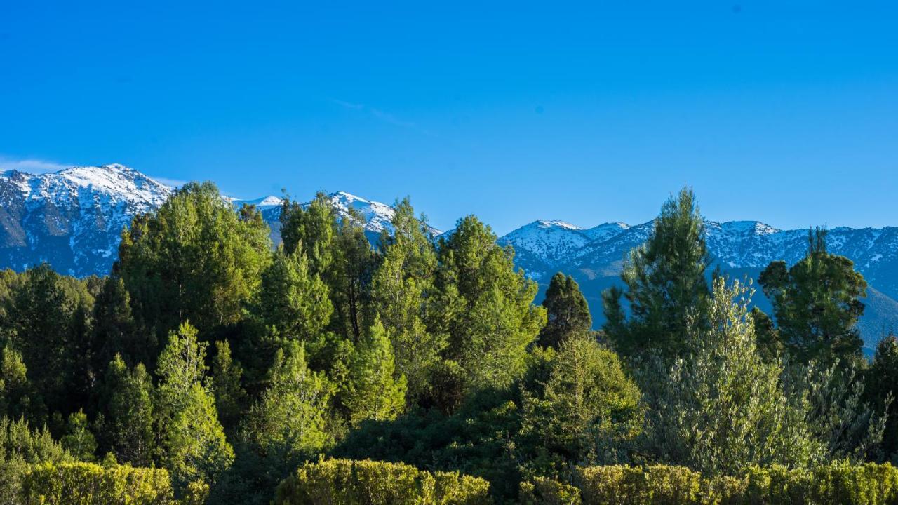 La Bergerie Auberge & Restaurant ウリガン エクステリア 写真