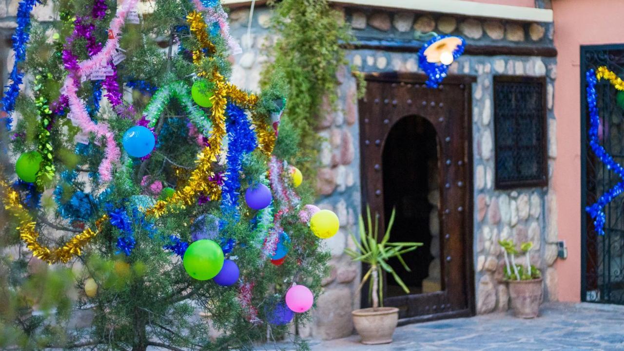 La Bergerie Auberge & Restaurant ウリガン エクステリア 写真